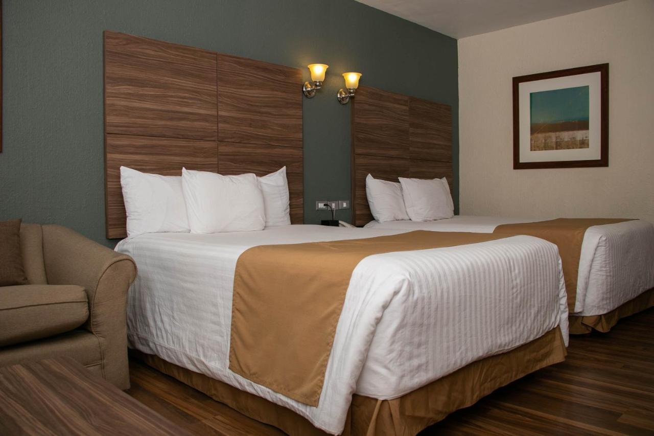 Best Western Cumbres Inn Cd. Cuauhtemoc ภายนอก รูปภาพ