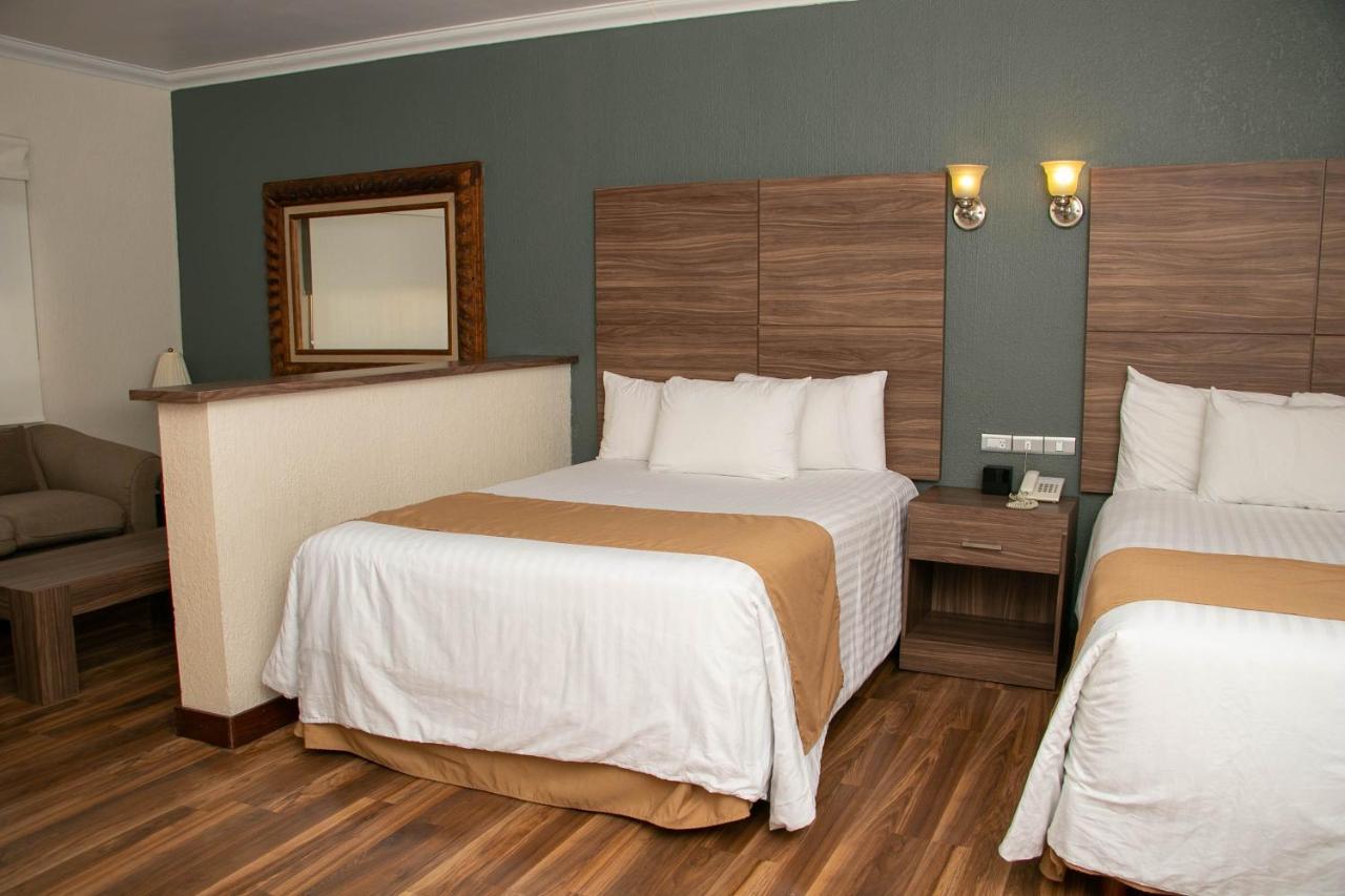 Best Western Cumbres Inn Cd. Cuauhtemoc ภายนอก รูปภาพ