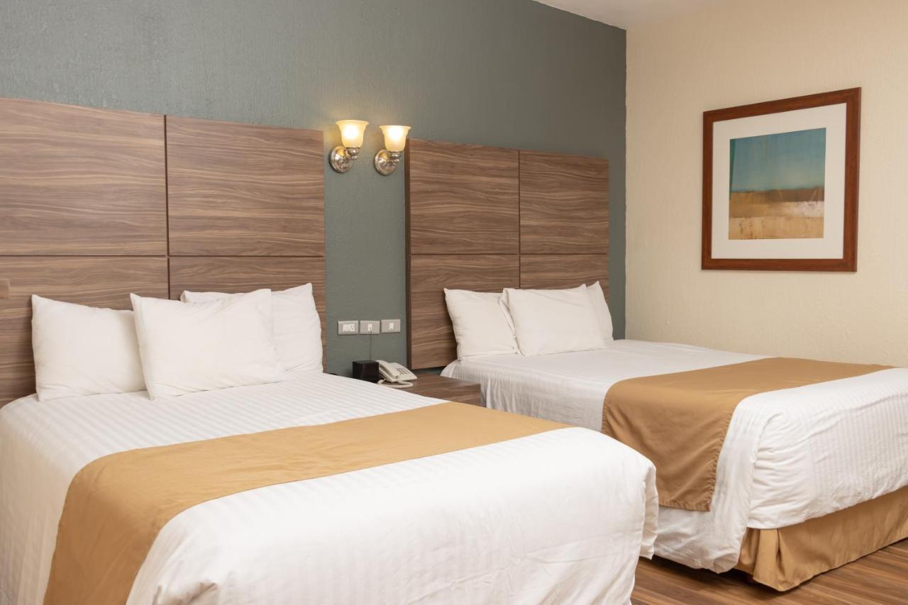 Best Western Cumbres Inn Cd. Cuauhtemoc ภายนอก รูปภาพ