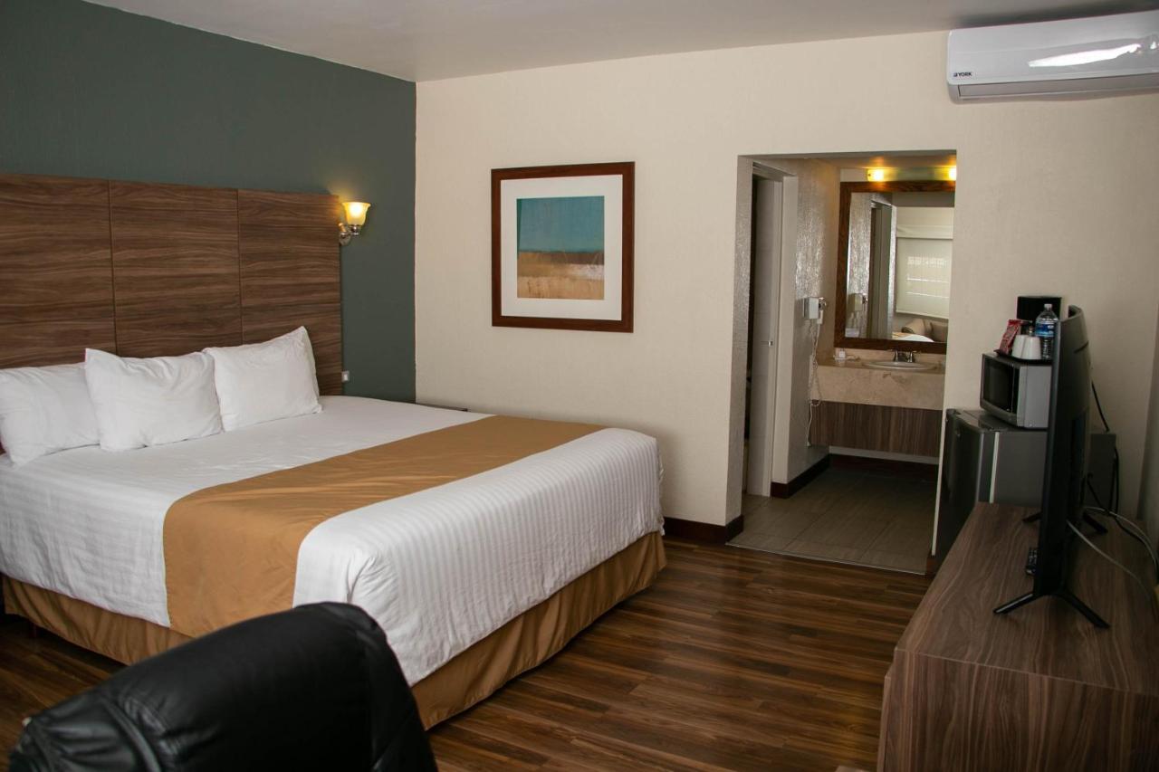 Best Western Cumbres Inn Cd. Cuauhtemoc ภายนอก รูปภาพ