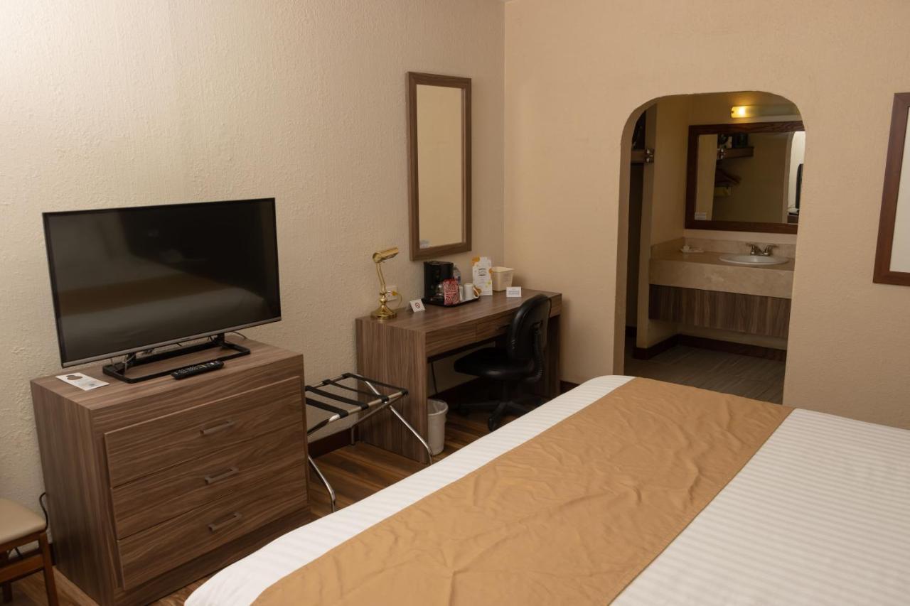 Best Western Cumbres Inn Cd. Cuauhtemoc ภายนอก รูปภาพ