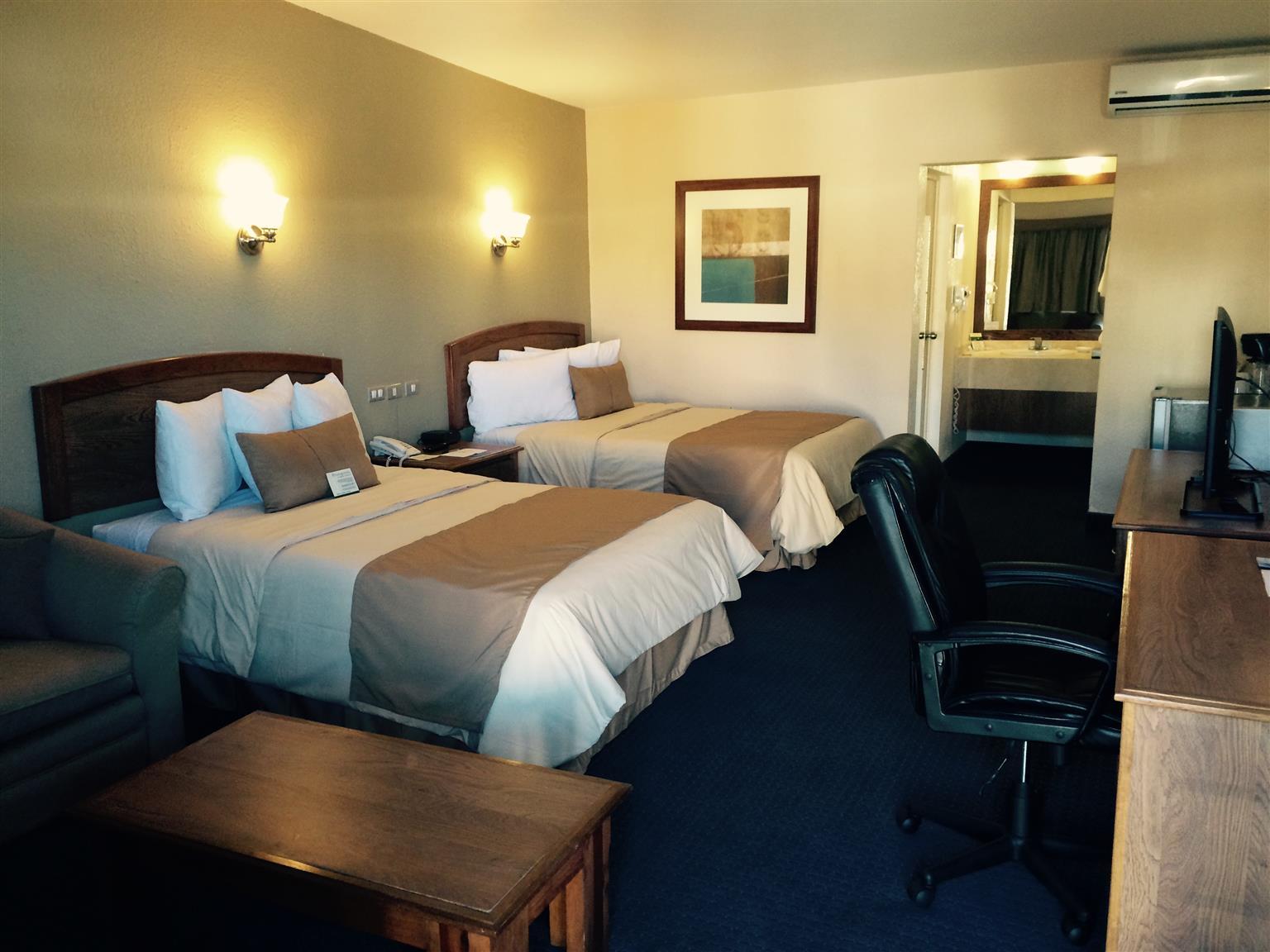 Best Western Cumbres Inn Cd. Cuauhtemoc ภายนอก รูปภาพ