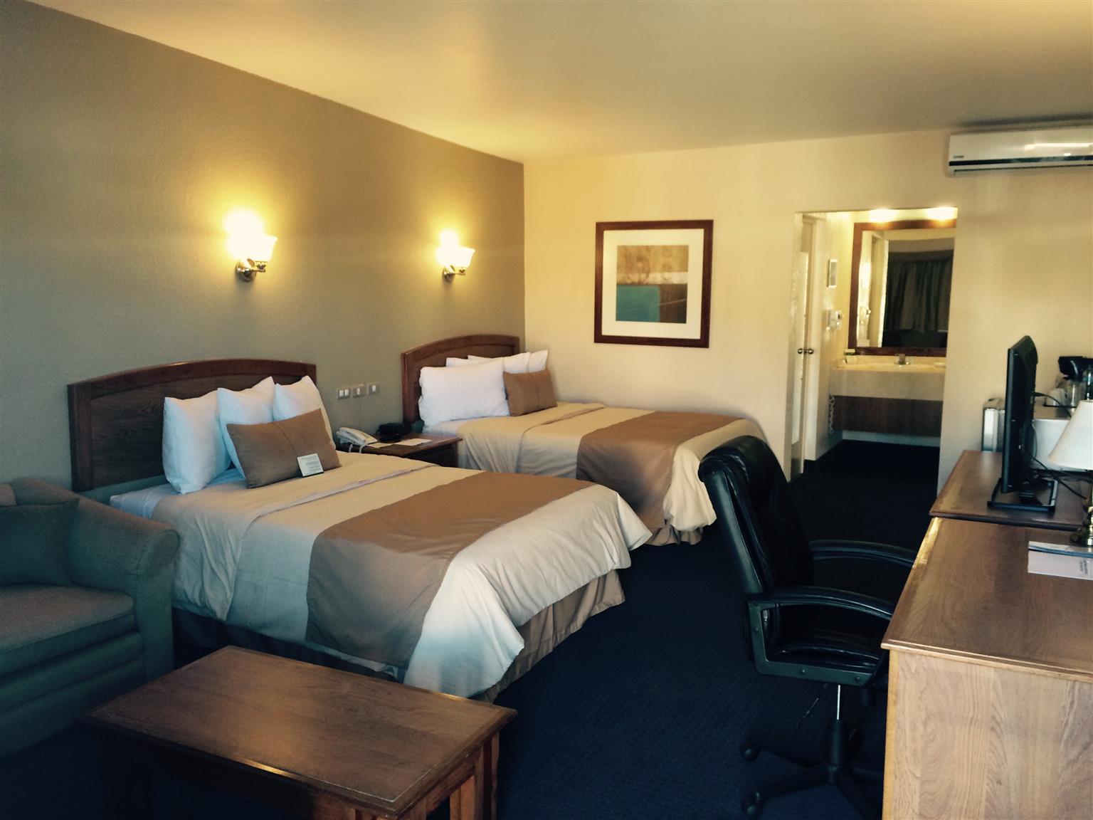 Best Western Cumbres Inn Cd. Cuauhtemoc ภายนอก รูปภาพ
